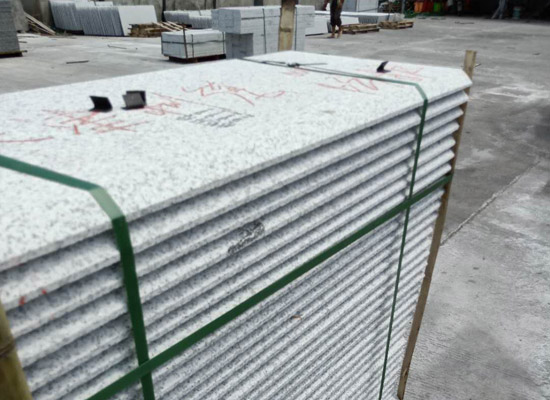 仿花崗巖路緣石價格規格(圖2) 仿花崗巖路緣石價格規格(圖2)