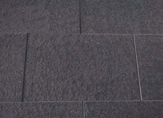 花崗巖不光用在室外，室內(nèi)裝飾也是不錯(cuò)的選擇