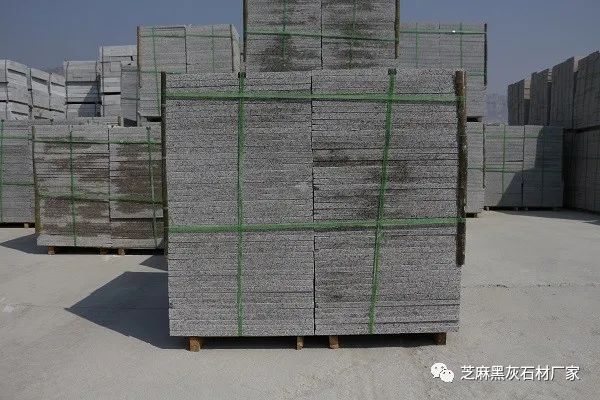 芝麻灰荔枝面別墅外墻干掛多少一平(圖4) 芝麻灰荔枝面別墅外墻干掛多少一平(圖4)