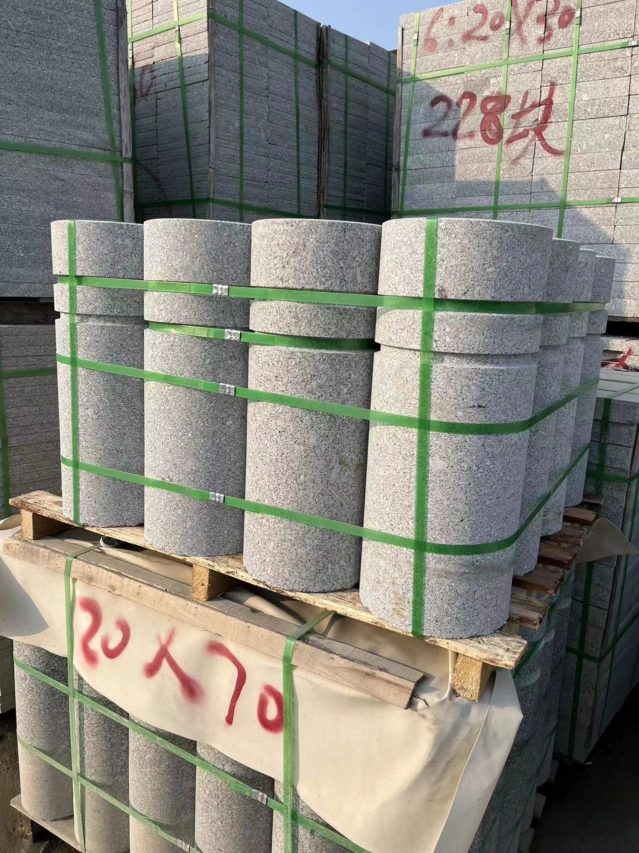 石材柱子及石材擋車球如何加工(圖2) 石材柱子及石材擋車球如何加工(圖2)