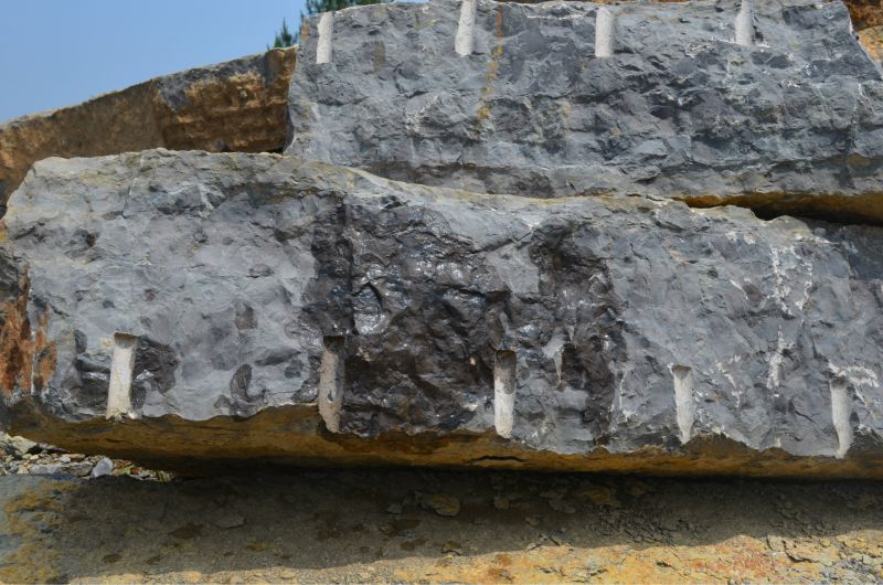 花崗巖板材為何存在色差如何處理？