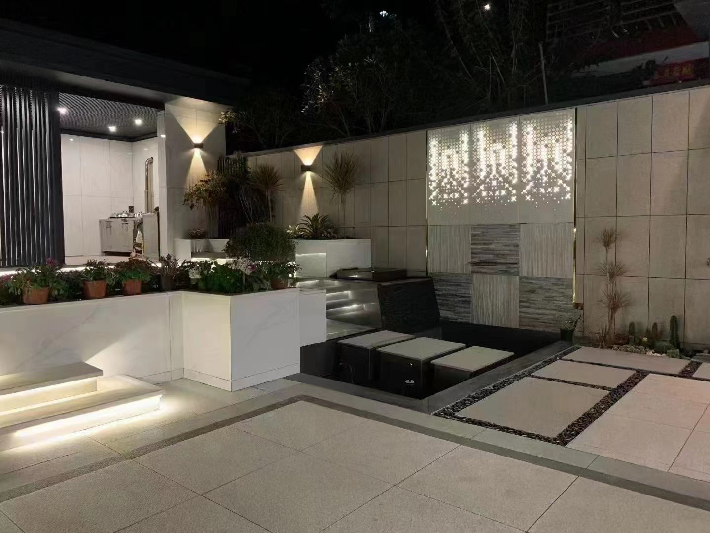 別墅庭院鋪地注意事項與施工